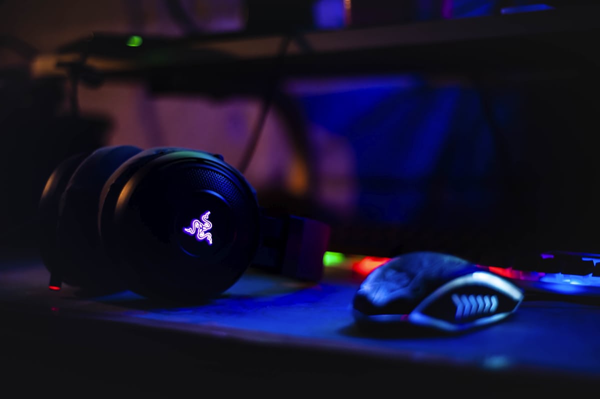 Gallery: friends playing couch co-op